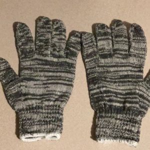 12 pairs liner gloves, RefrigiWear brand, size large.